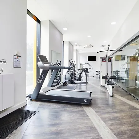 For Students Only Tower In * Μπρίστολ