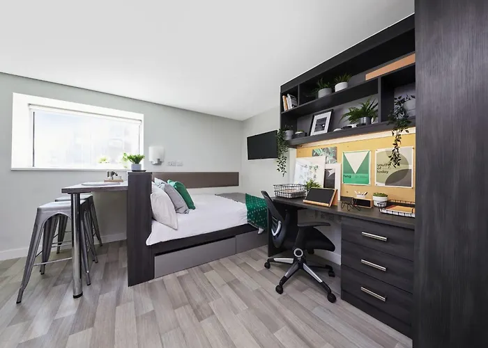 Апартаменти For Students Only Tower In Бристоль